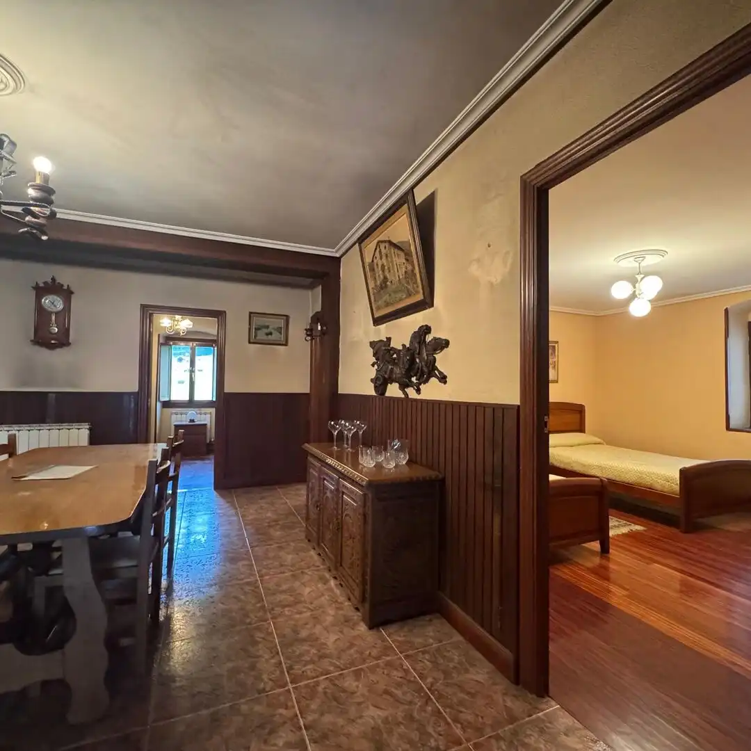 Comedor de Finca rústica en venta en Berrobi con Calefacción, Jardín privado y Trastero