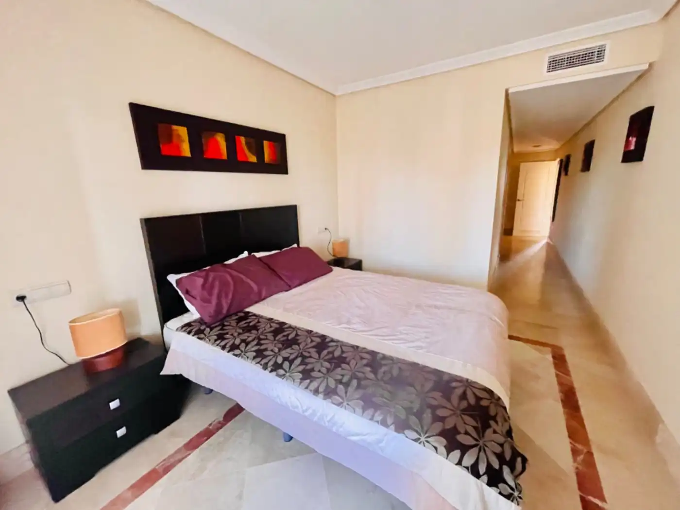 Schlafzimmer von Wohnung zur Miete in Sotogrande mit Klimaanlage, Terrasse und Möbliert