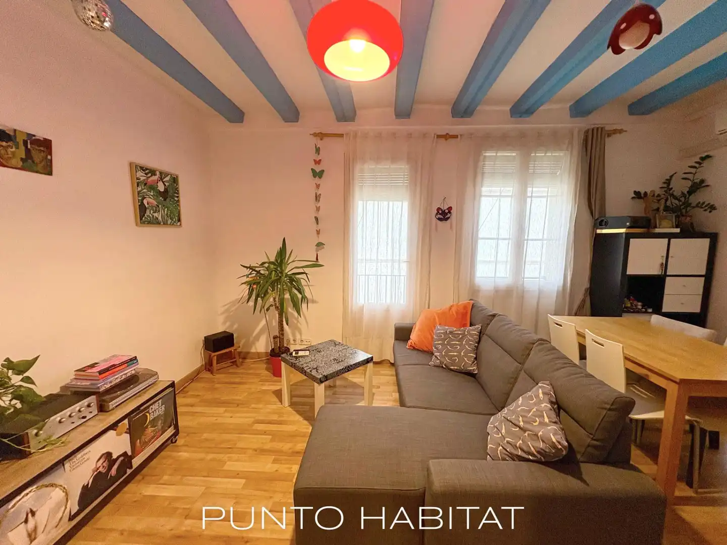 Sala de estar de Piso en venta en Barcelona con Aire acondicionado, Parquet y Balcón