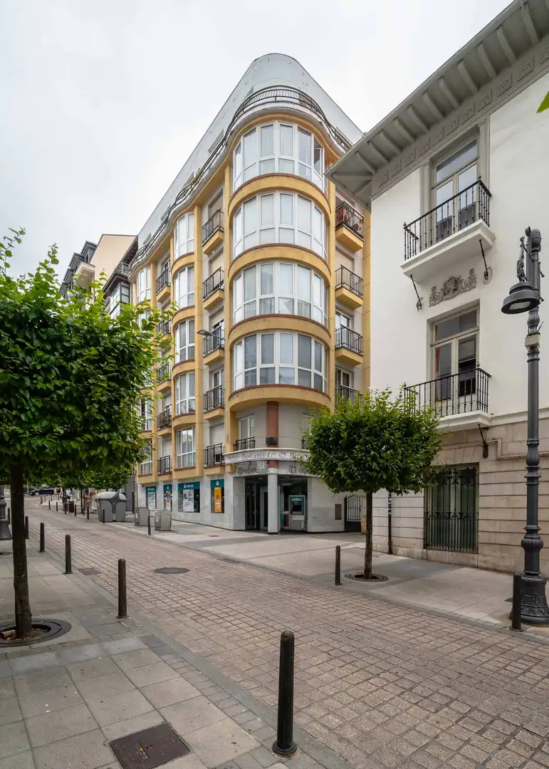 Vista exterior de Piso en venta en Santander con Calefacción y Parquet