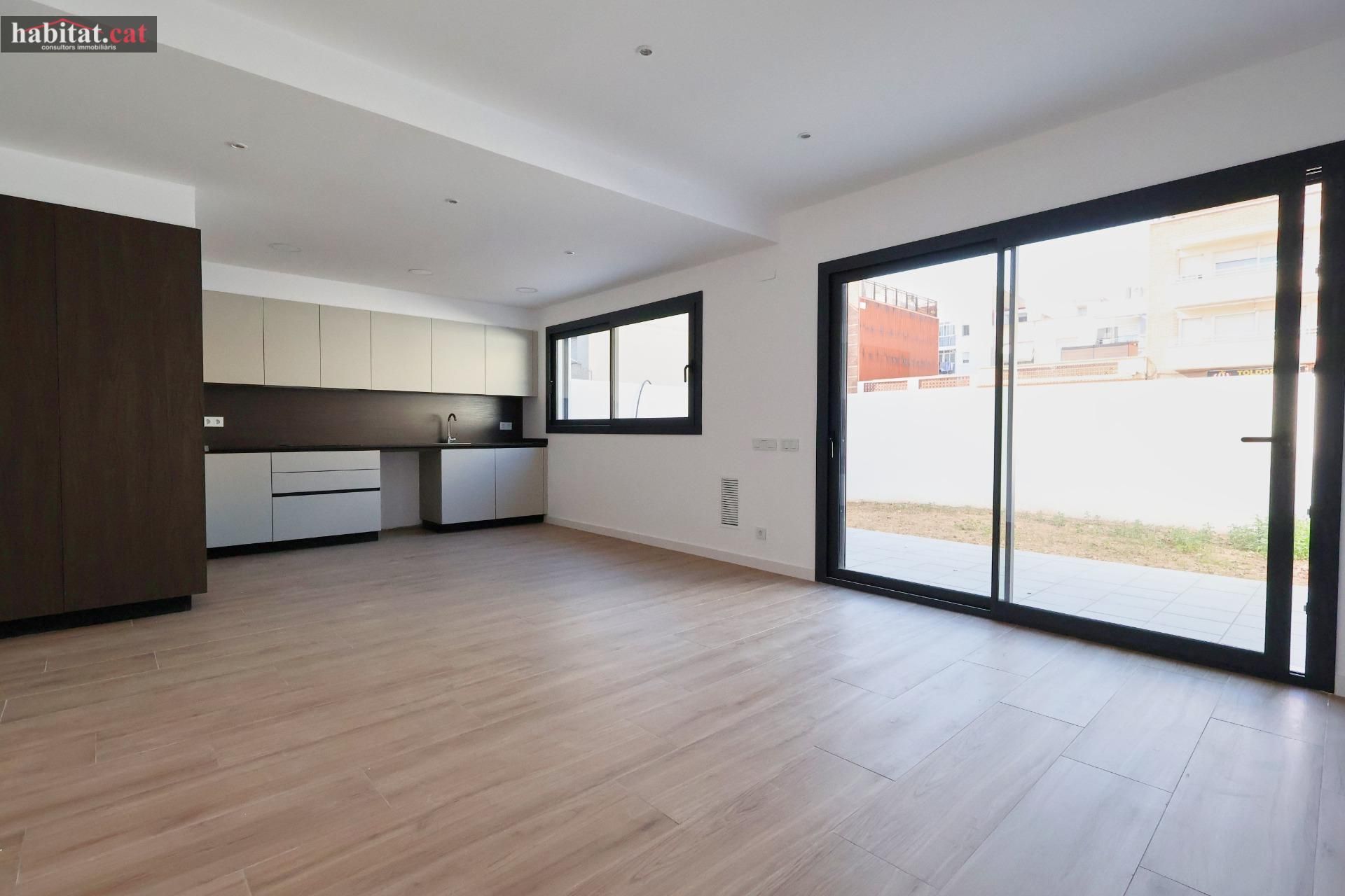 Sala d'estar de Planta baixa en venda en Cubelles amb Calefacció i Terrassa
