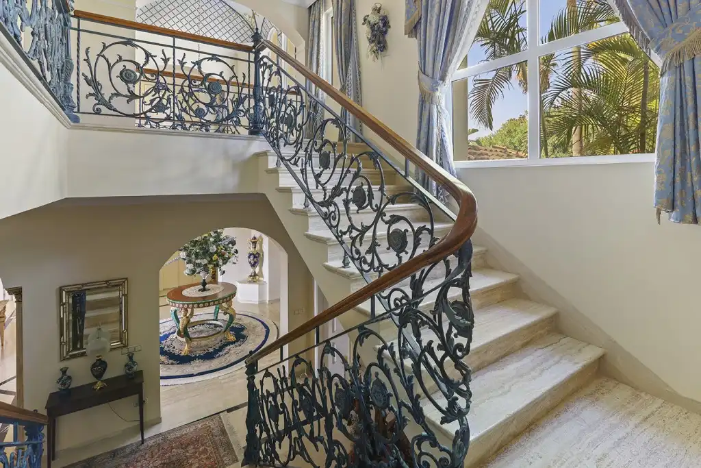 Chalet con piscina en venta en Benahavís pueblo, imagen 28