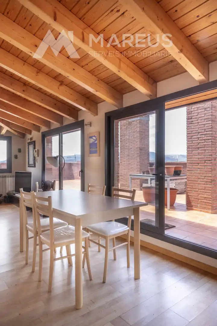 Terrassa de Àtic en venda en Vic amb Calefacció, Parquet i Terrassa