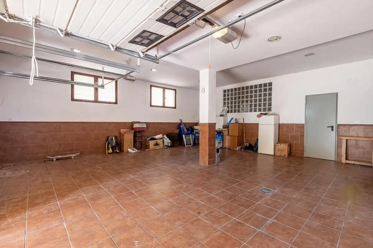 Casa o xalet en venda en Albolote amb Calefacció, Jardí privat i Traster