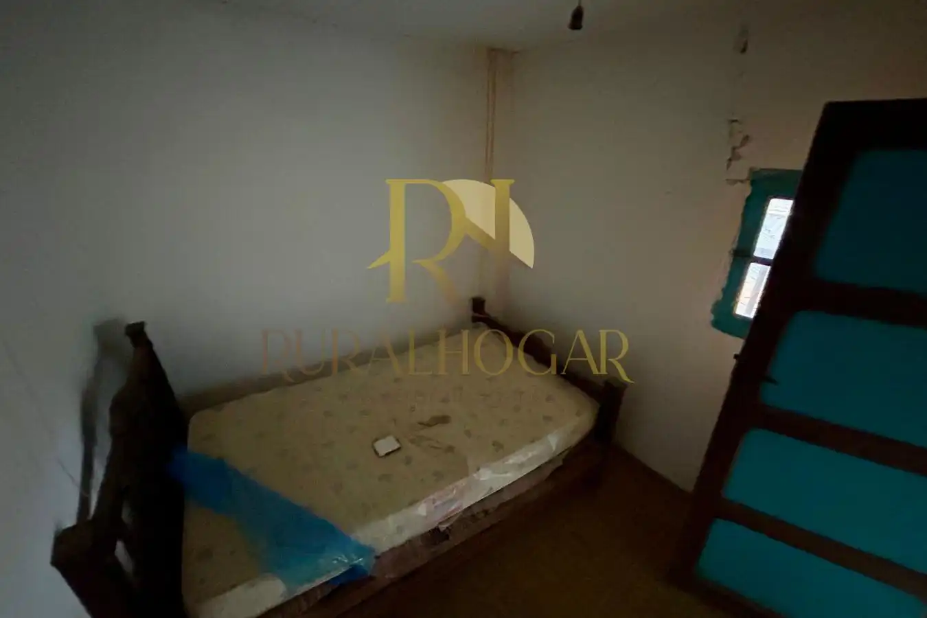 Habitación de Casa adosada en venta en Llamas de la Ribera con Terraza