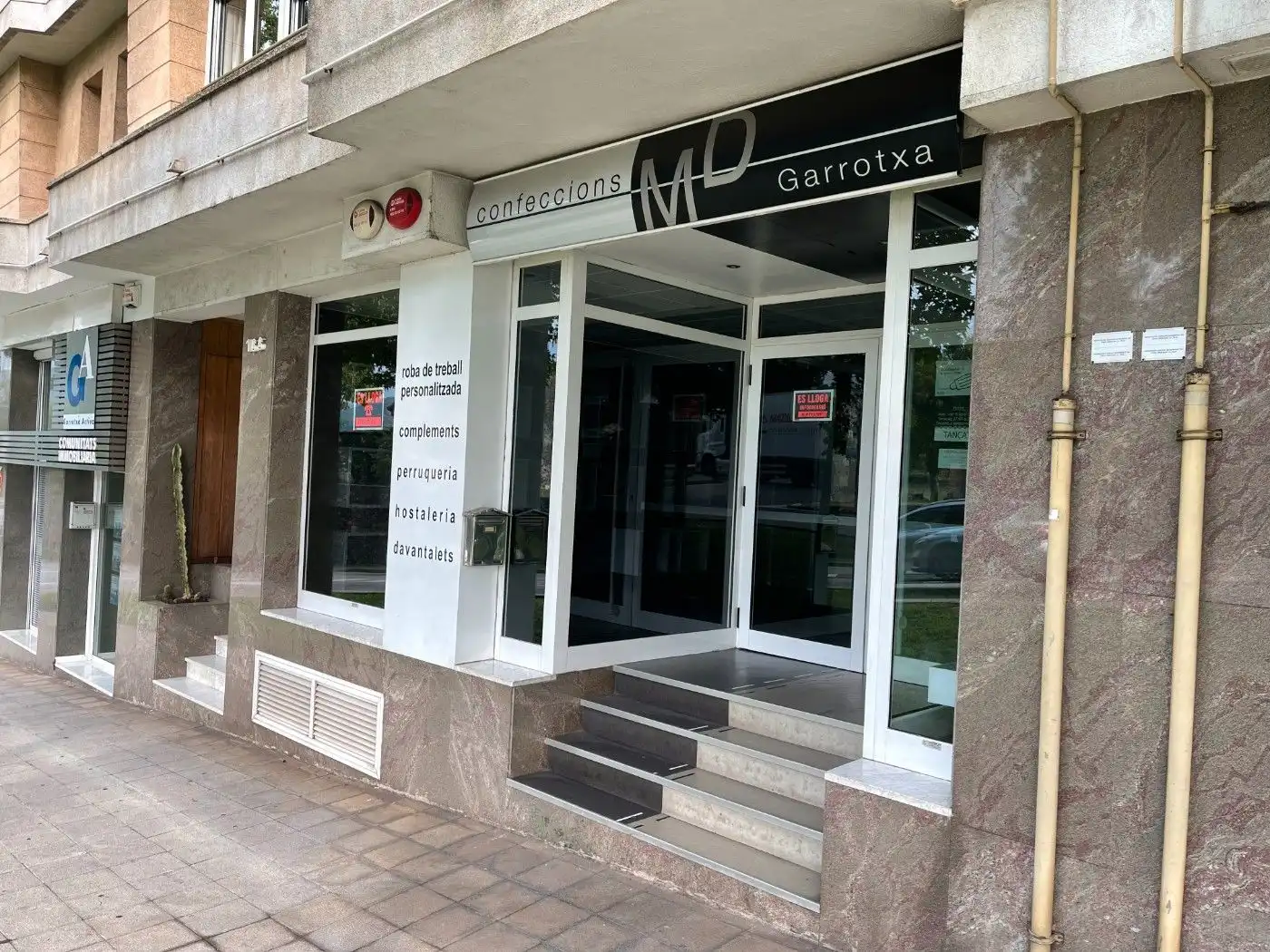 Local comercial en venta en Olot, imagen 3