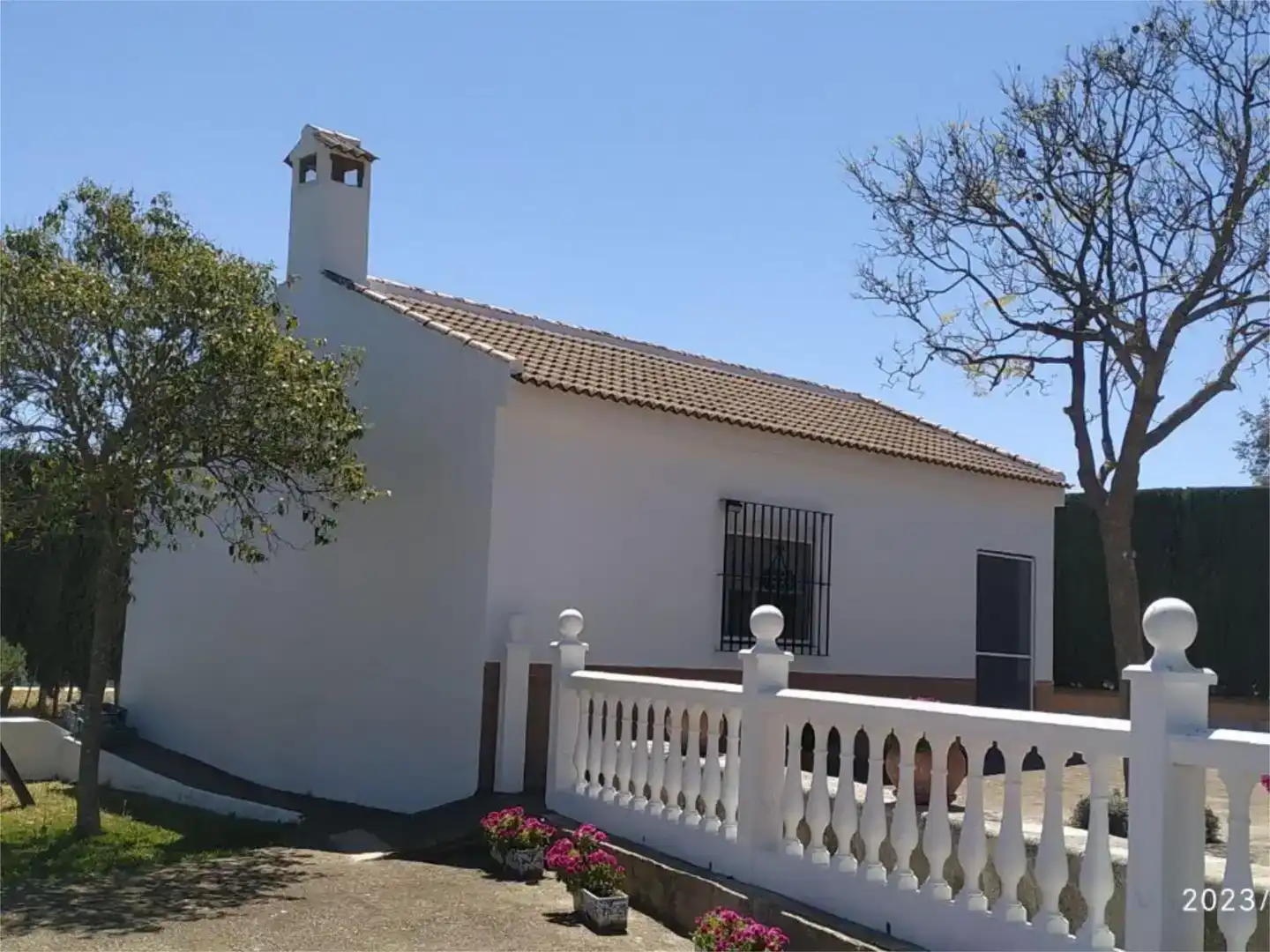 Vista exterior de Pis en venda en Castilblanco de los Arroyos amb Aire condicionat, Jardí privat i Piscina