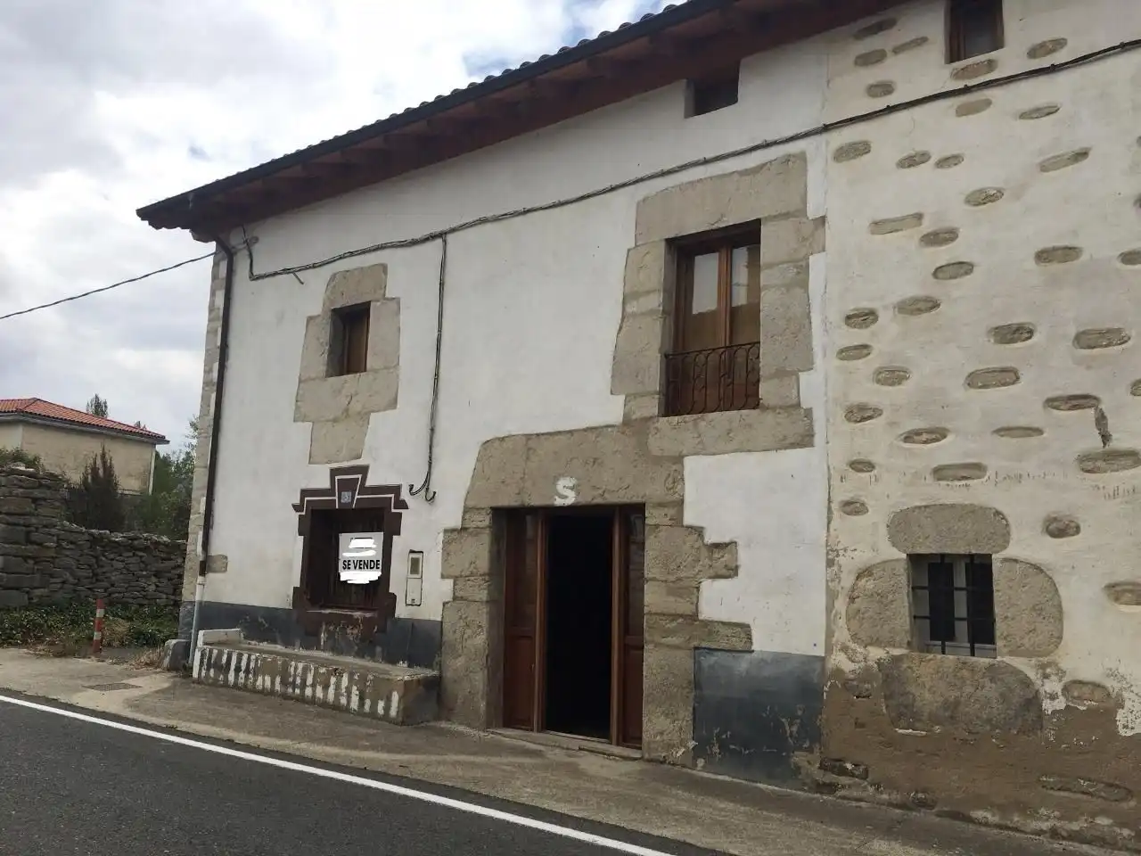 Vista exterior de Finca rústica en venda en Valdegovia / Gaubea