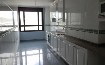 Kitchen of Flat for sale in Avilés