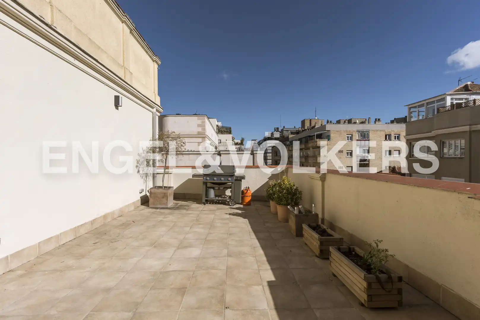 Terraza de Ático de alquiler en Madrid con Aire acondicionado, Calefacción y Parquet