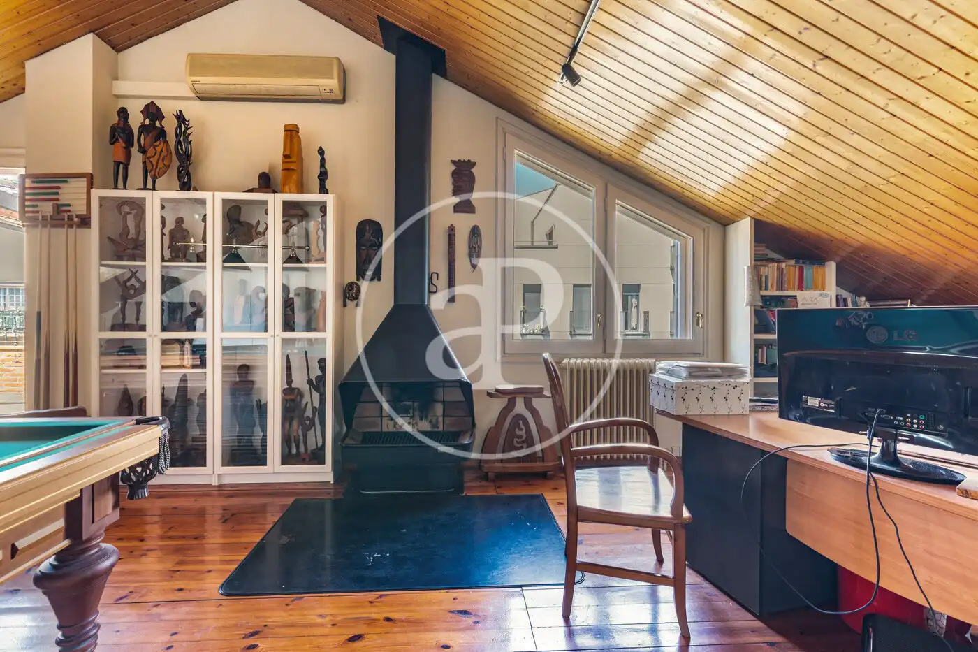 Living room of Houses for sale in Montcada i Reixac  with Air Conditioner, Heating and Terrace
