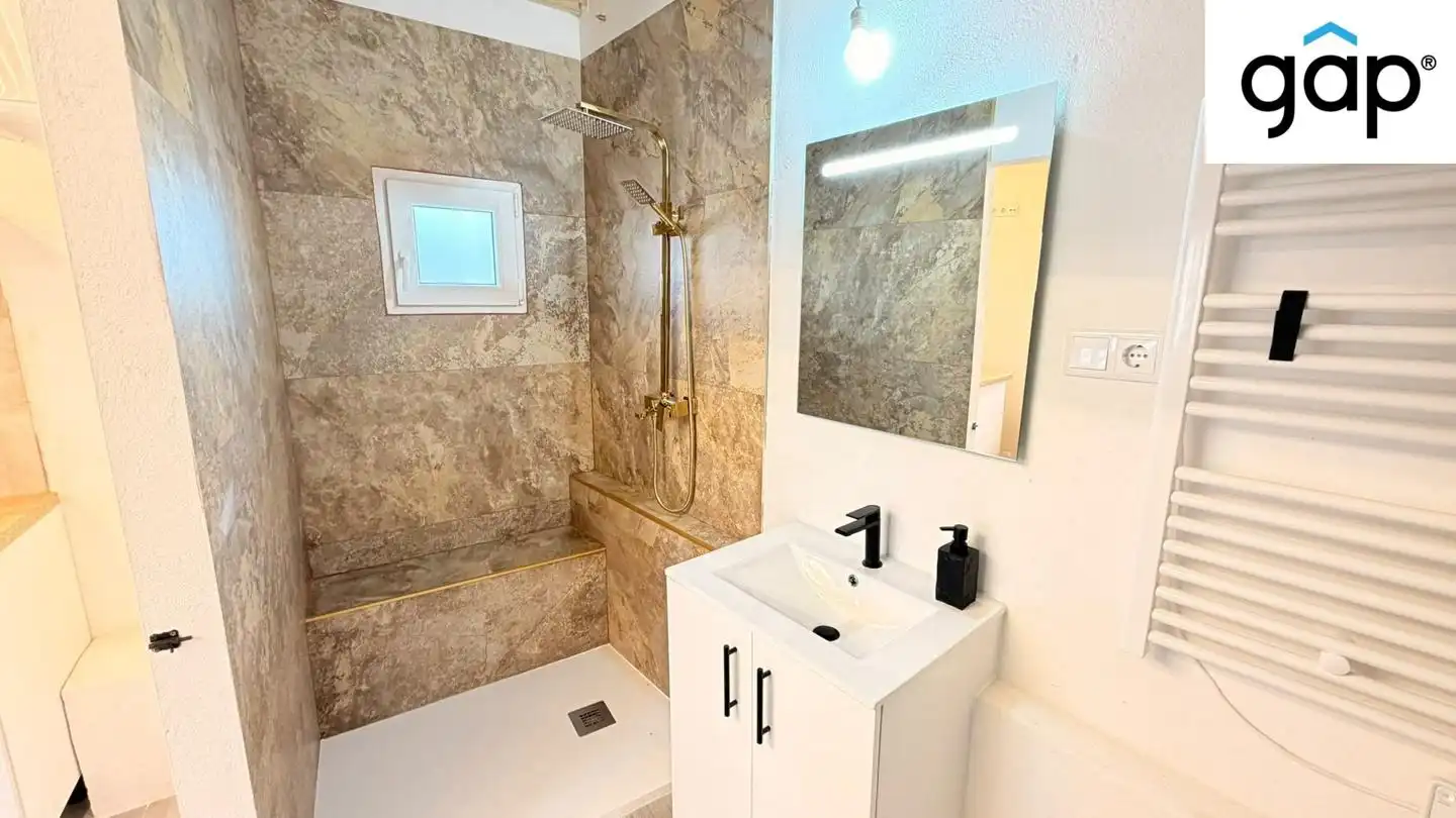 Bathroom of Houses for sale in Cuenca  with Heating and Furnished