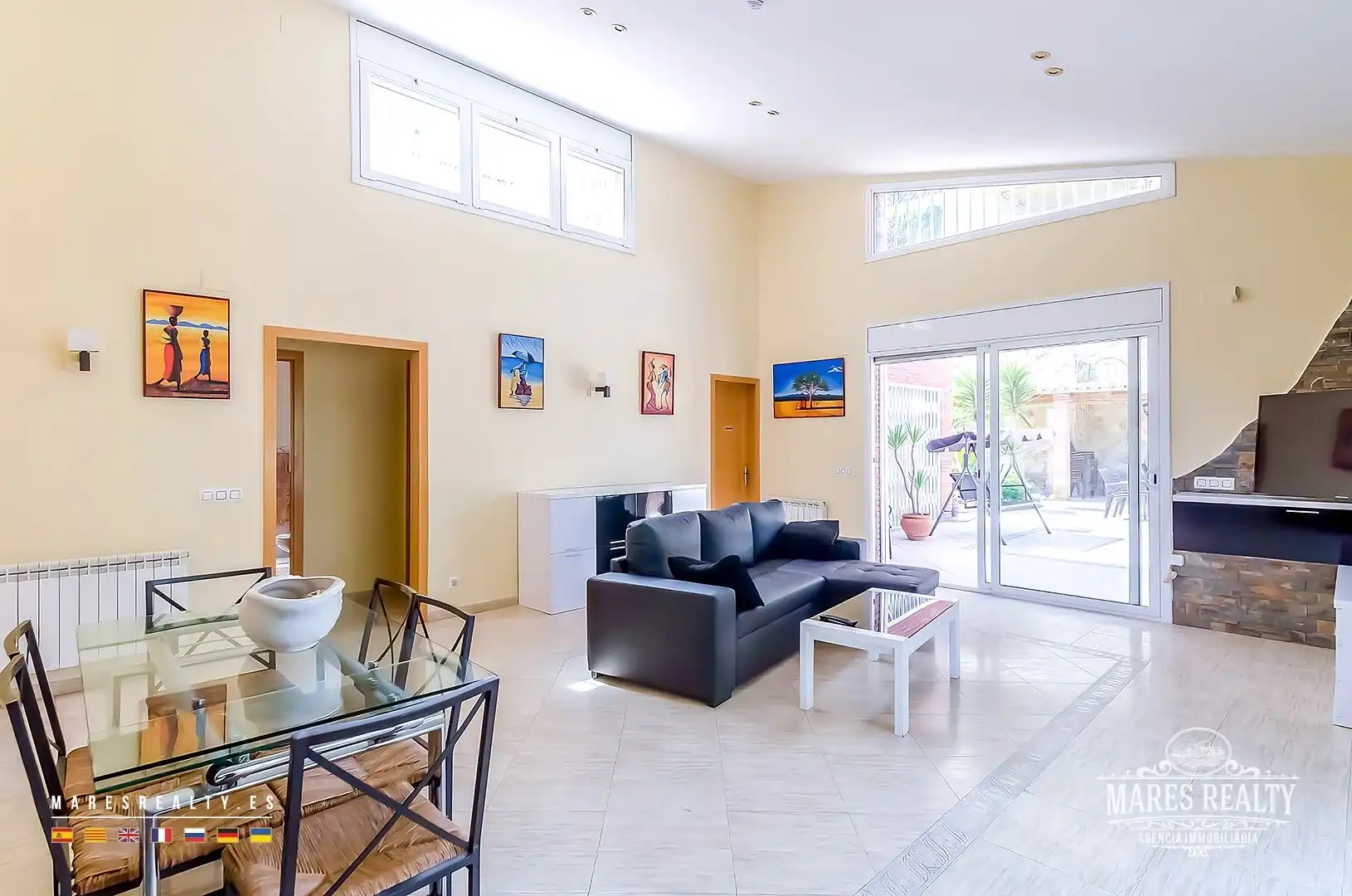 Sala d'estar de Casa o xalet en venda en Lloret de Mar amb Aire condicionat, Calefacció i Jardí privat