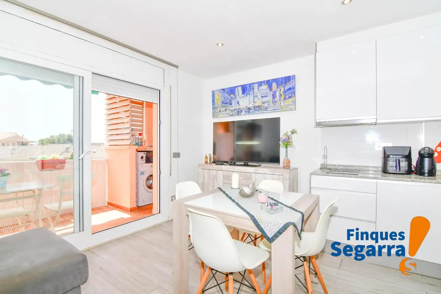 Sala de estar de Estudio en venta en El Vendrell con Terraza