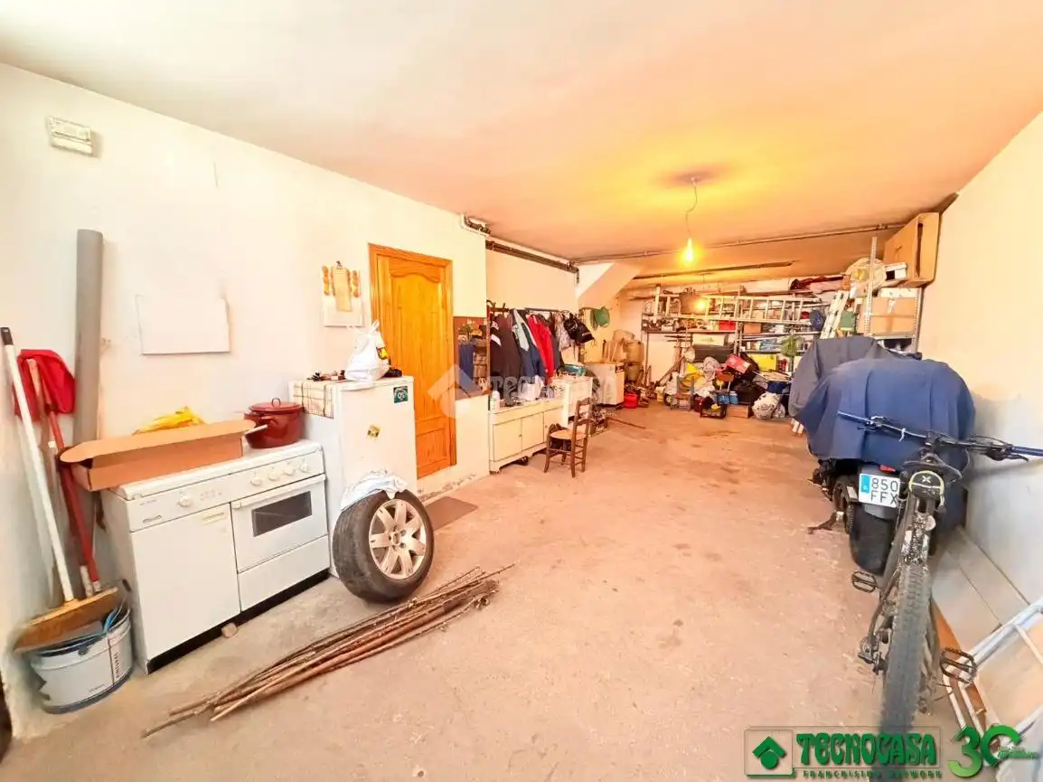 Detached homes for sale in El Arenal 