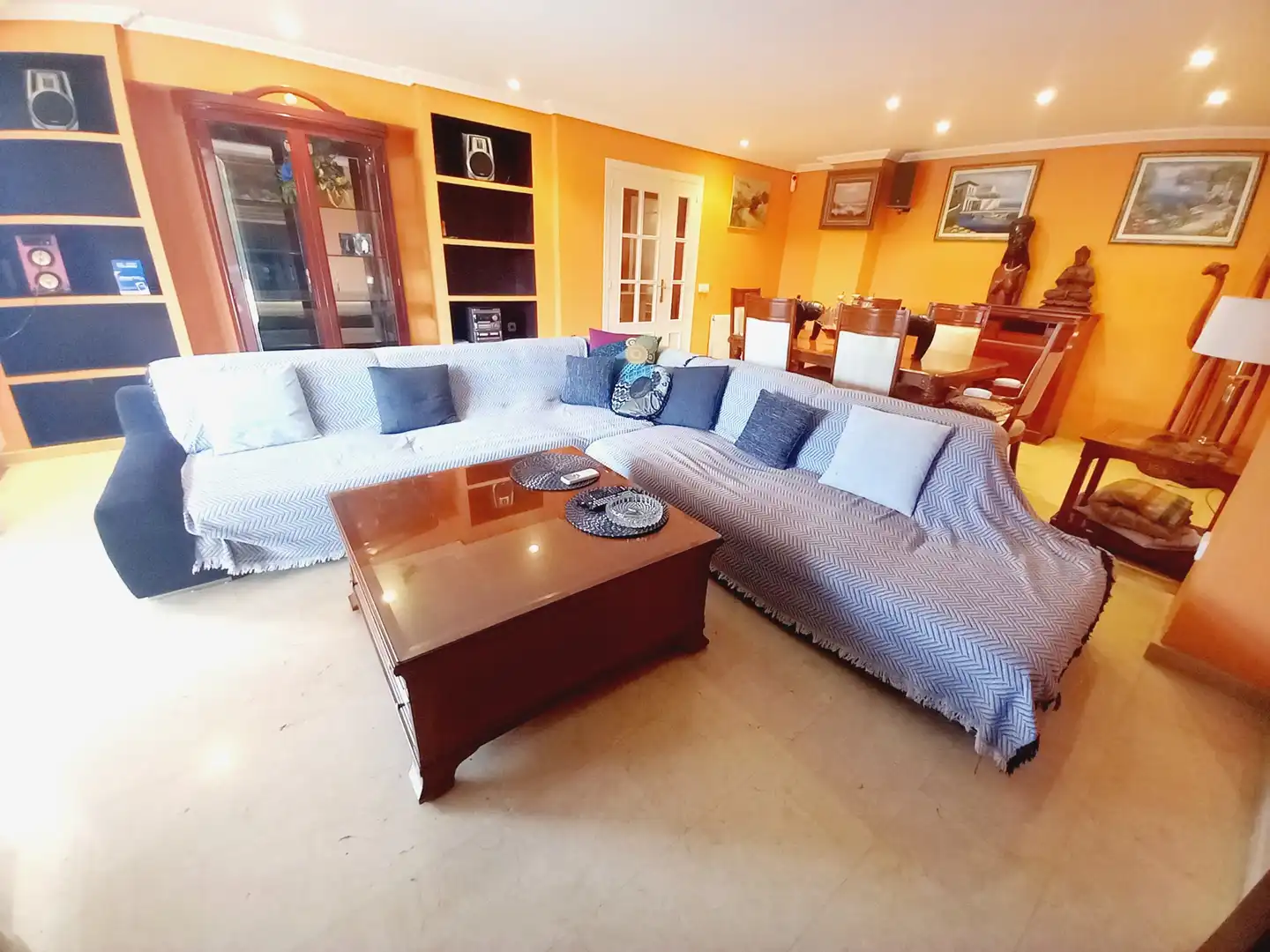 Sala de estar de Casa o chalet en venta en Benidorm con Aire acondicionado, Jardín privado y Terraza