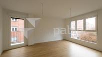 Living room of Flat for sale in Burgos Capital  with Heating, Parquet flooring and Terrace