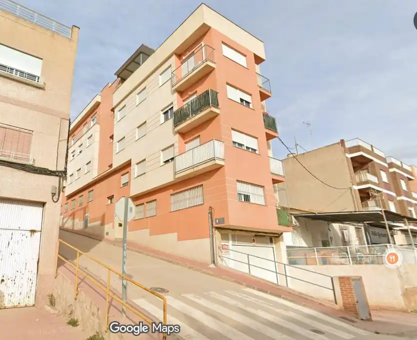 Flat with terrace for sale in Calle Virgen de la Antigua 12