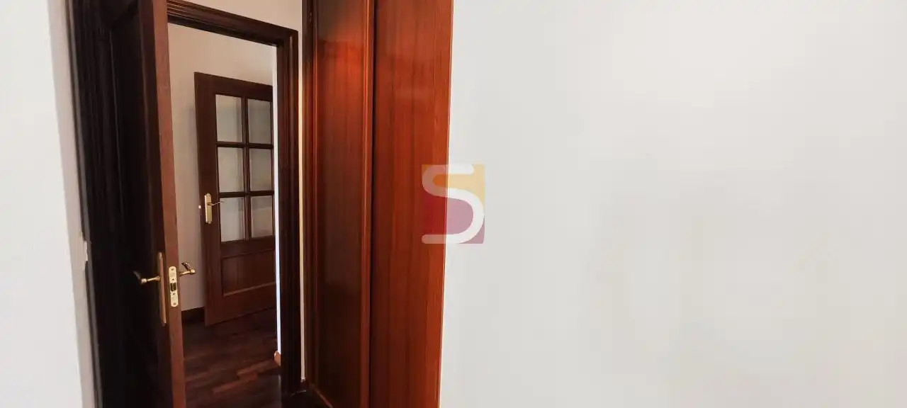 Wohnung zur Miete in Gondomar mit Heizung, Abstellraum und Möbliert