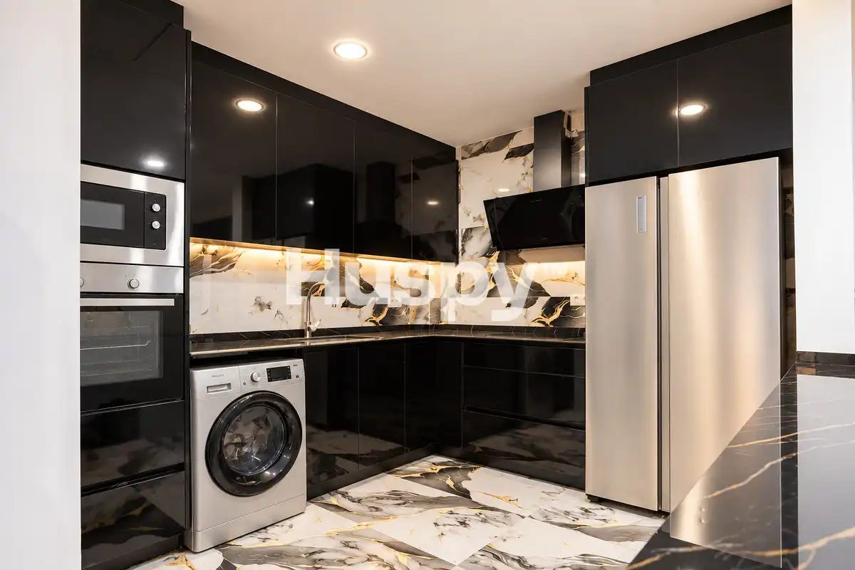 Cocina de Loft en venta en Avenida de la Paz  