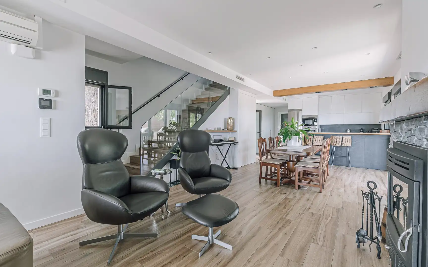 Sala d'estar de Casa o xalet en venda en Caldes d'Estrac amb Aire condicionat, Calefacció i Jardí privat