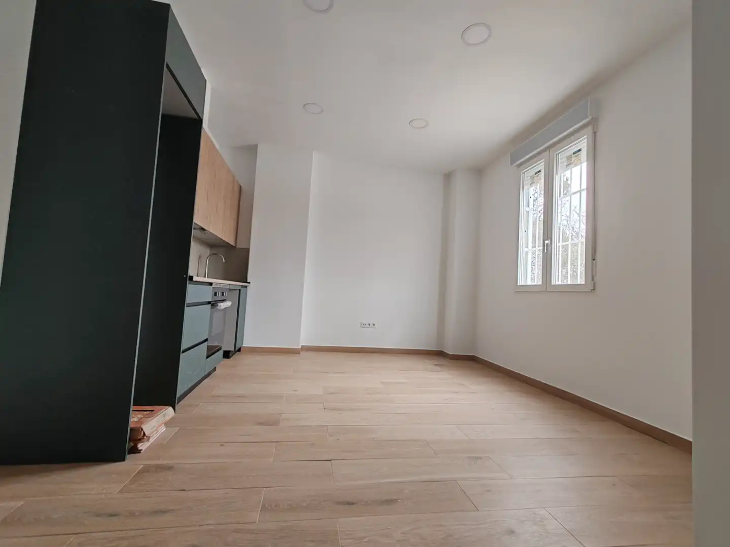 Wohnzimmer von Wohnung mieten mit Kaufoption in Fuenlabrada mit Klimaanlage, Heizung und Ofen