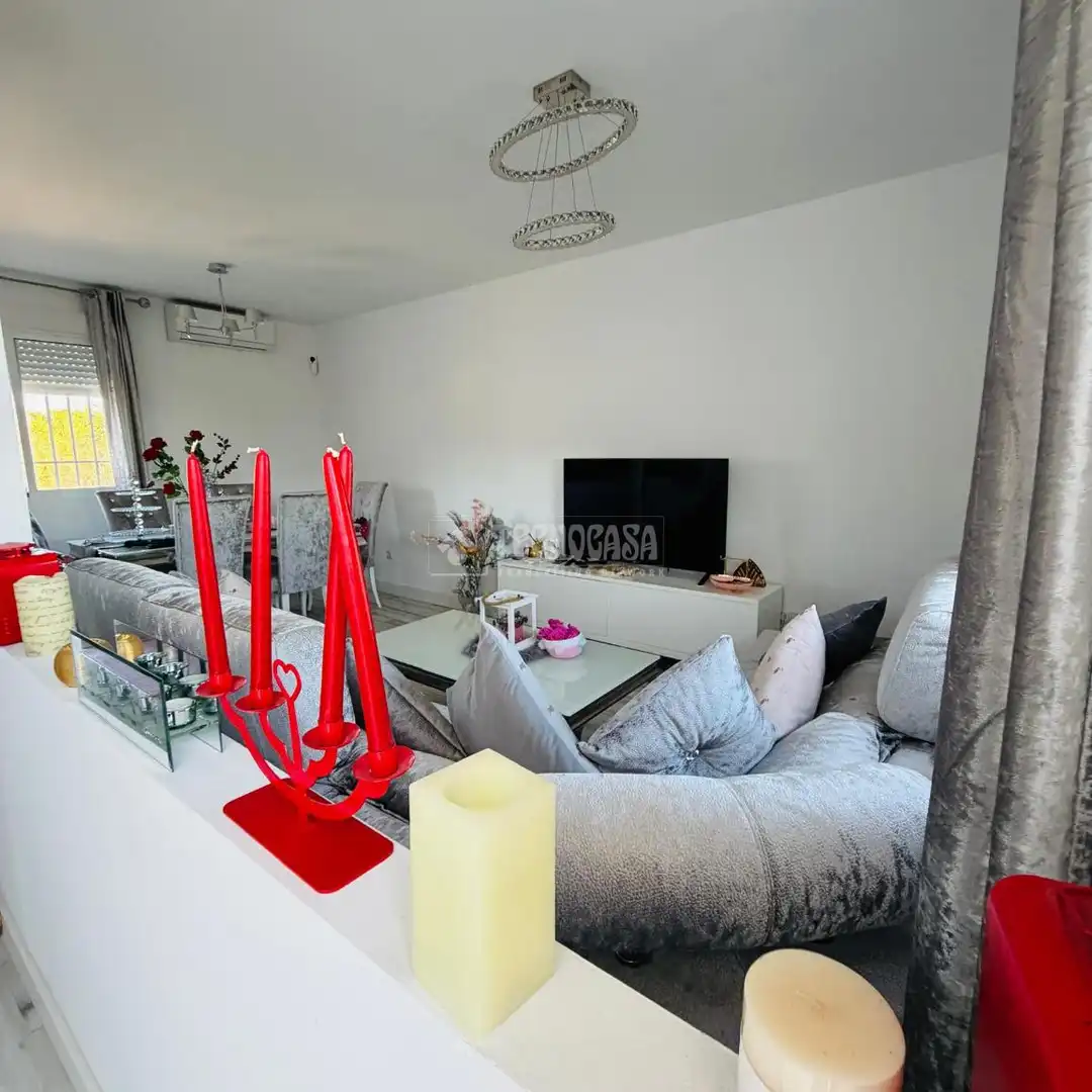 Sala de estar de Casa o chalet en venta en Colmenar de Oreja con Aire acondicionado, Calefacción y Jardín privado
