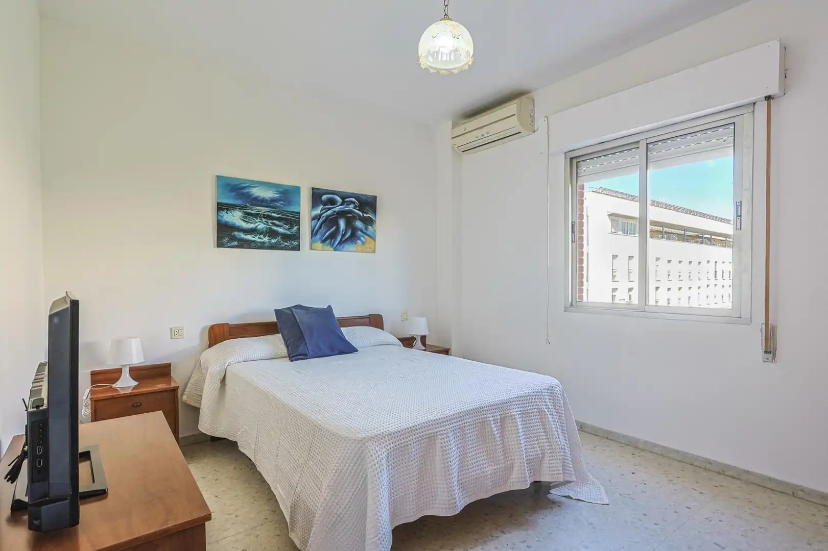 Bedroom of Flat for sale in Sevilla  with Air Conditioner and Furnished