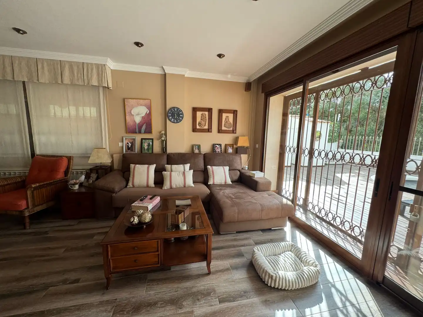 Sala de estar de Casa o chalet en venta en Alicante / Alacant con Aire acondicionado, Calefacción y Jardín privado