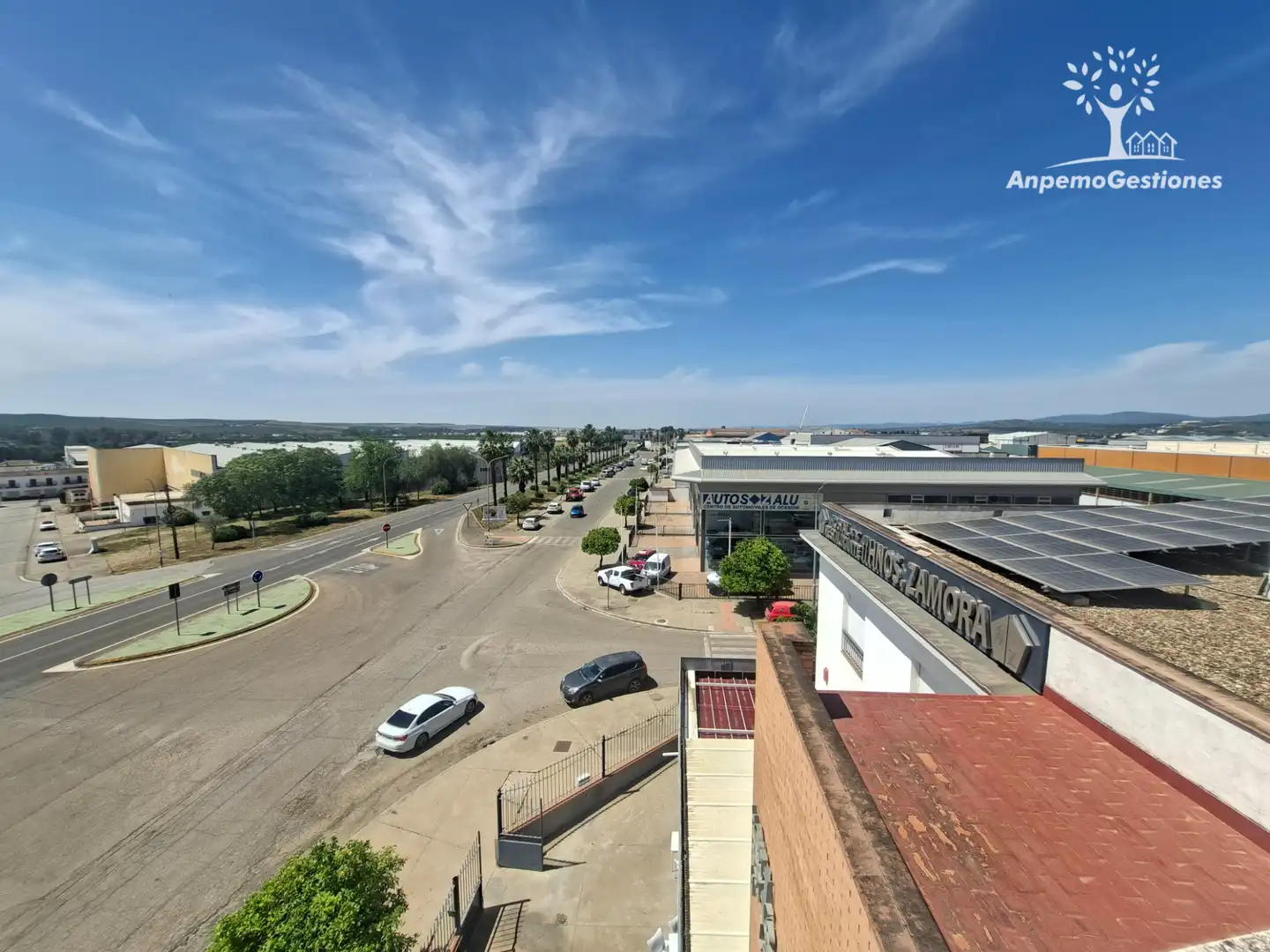 Vista exterior de Oficina de lloguer en Palma del Río