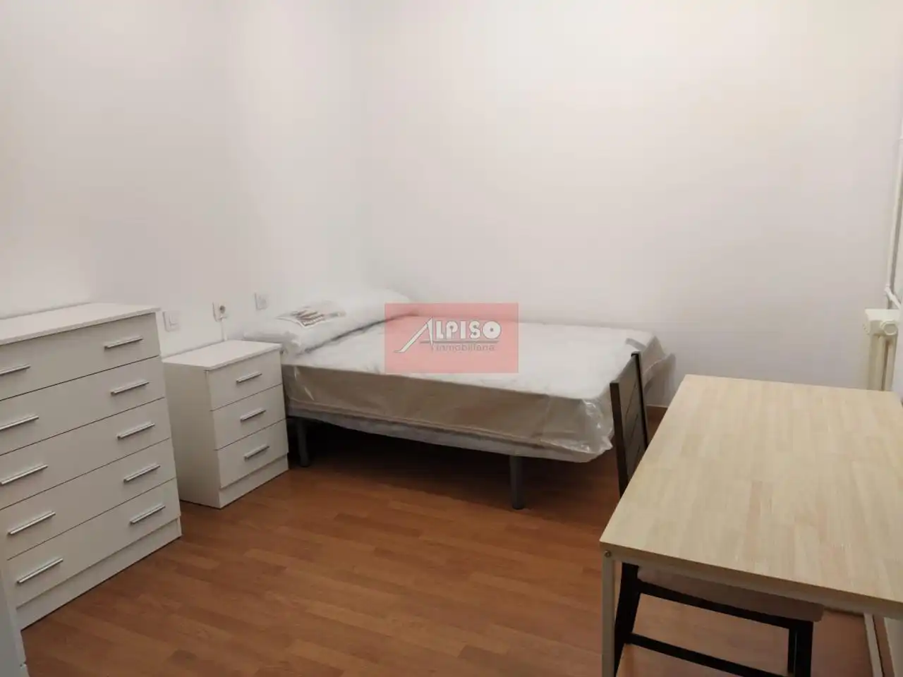 Habitación de Piso de alquiler en Ourense Capital  con Calefacción, Amueblado y Balcón