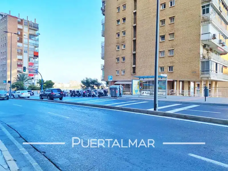 Parkplatz von Wohnung zur Miete in Alicante / Alacant mit Möbliert