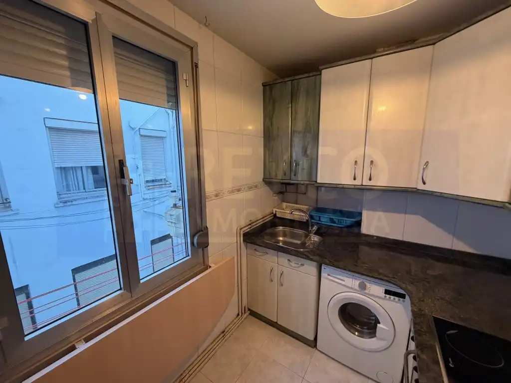 Flat with lift for sale in Calle Industria, imagen 2