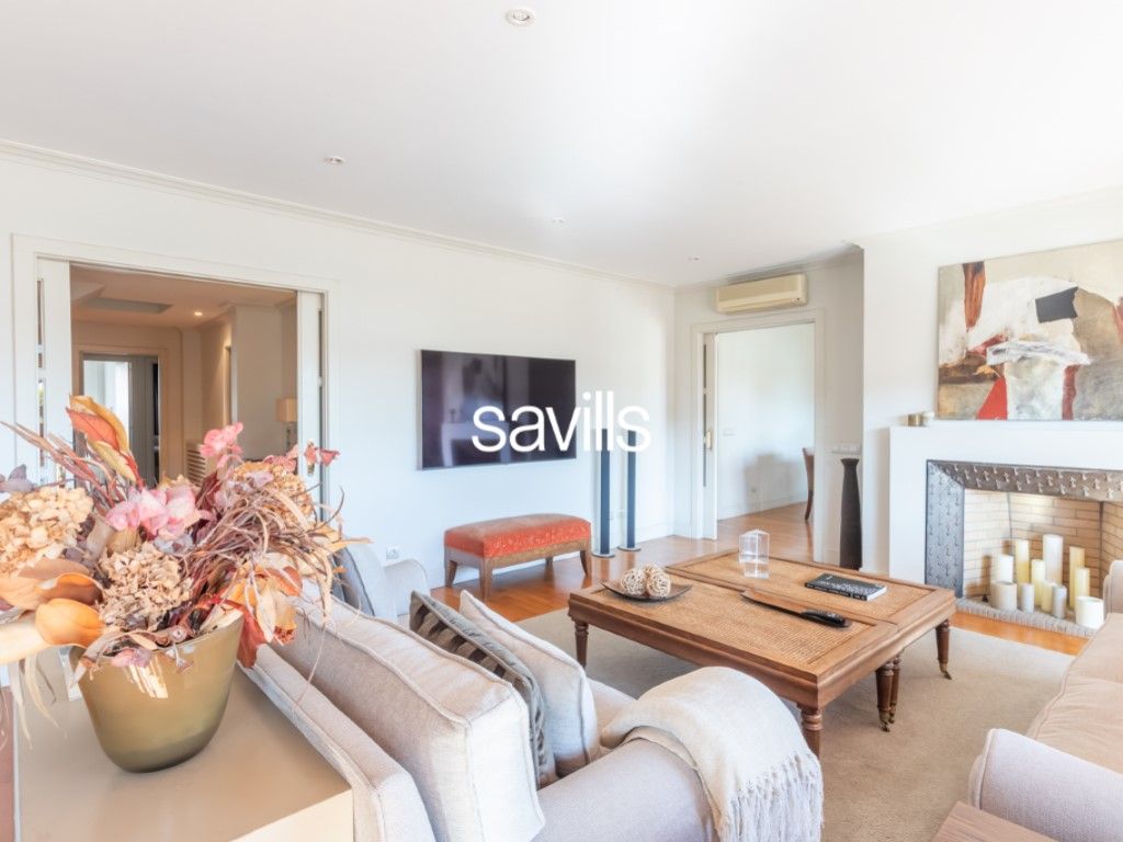 Living room of Apartment for sale in  Barcelona Capital  with Swimming Pool and Balcony