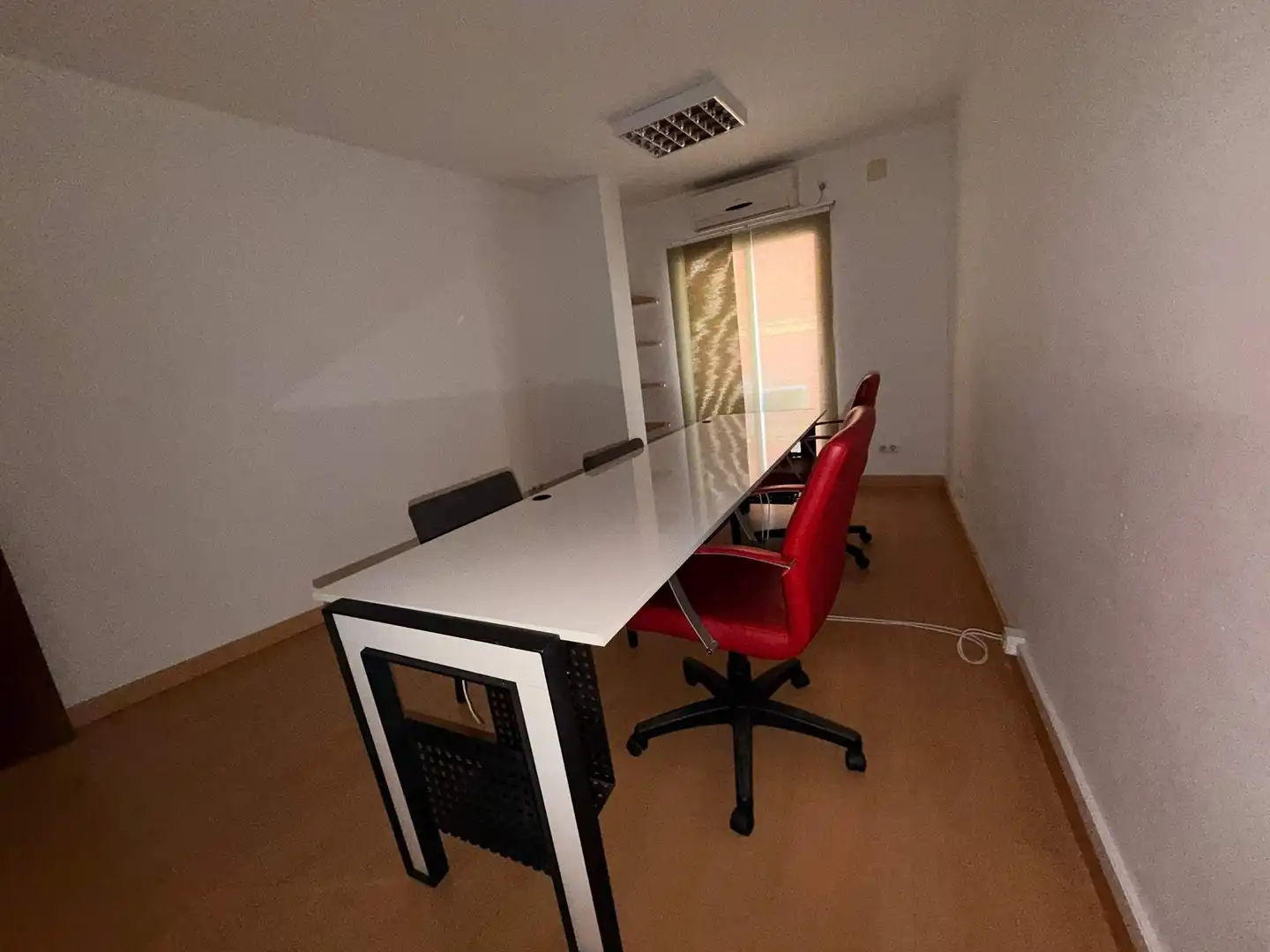 Bureau à louer à Casco Antiguo, imagen 4