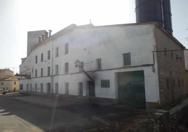 Vista exterior de Nau industrial en venda en Mandayona