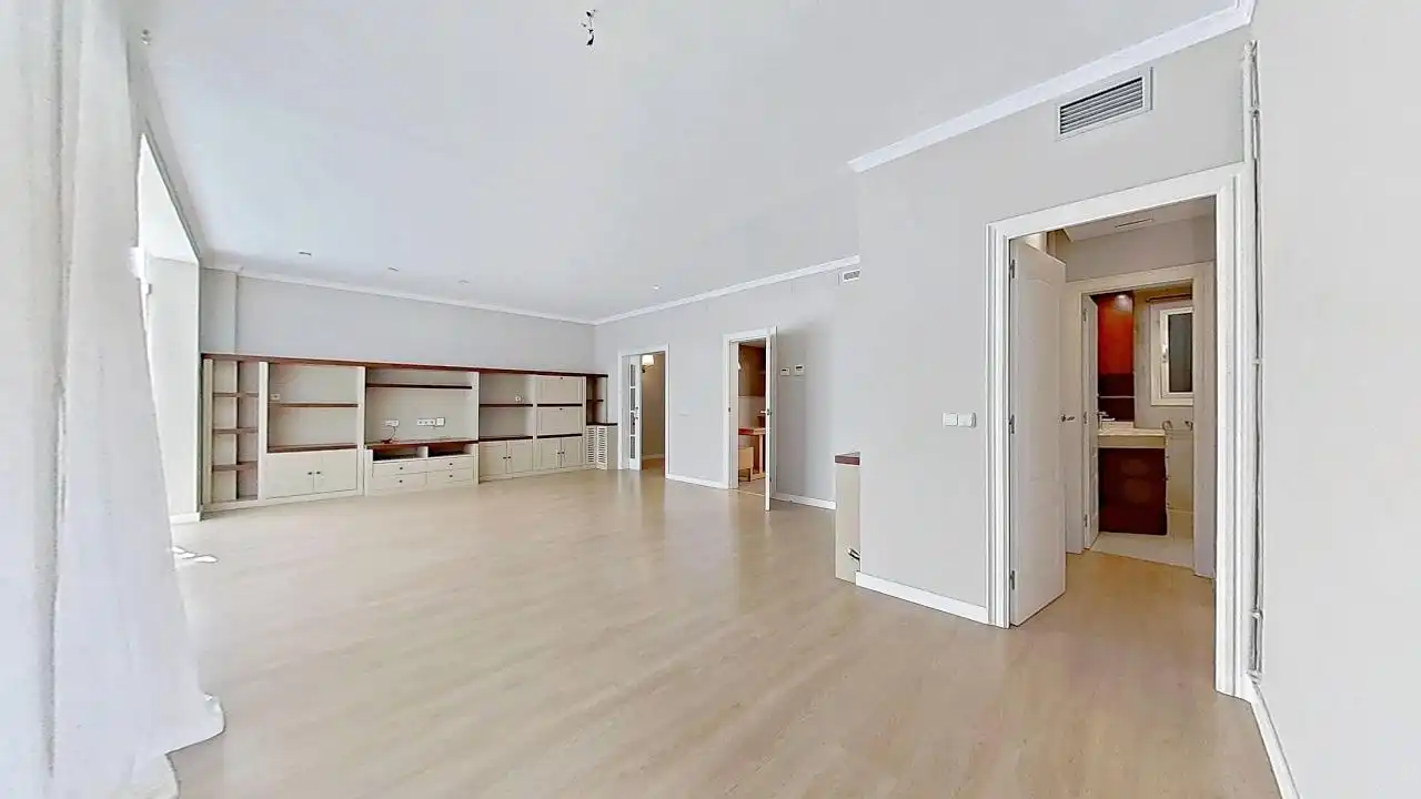 Sala de estar de Piso en venta en Barcelona con Aire acondicionado, Calefacción y Amueblado