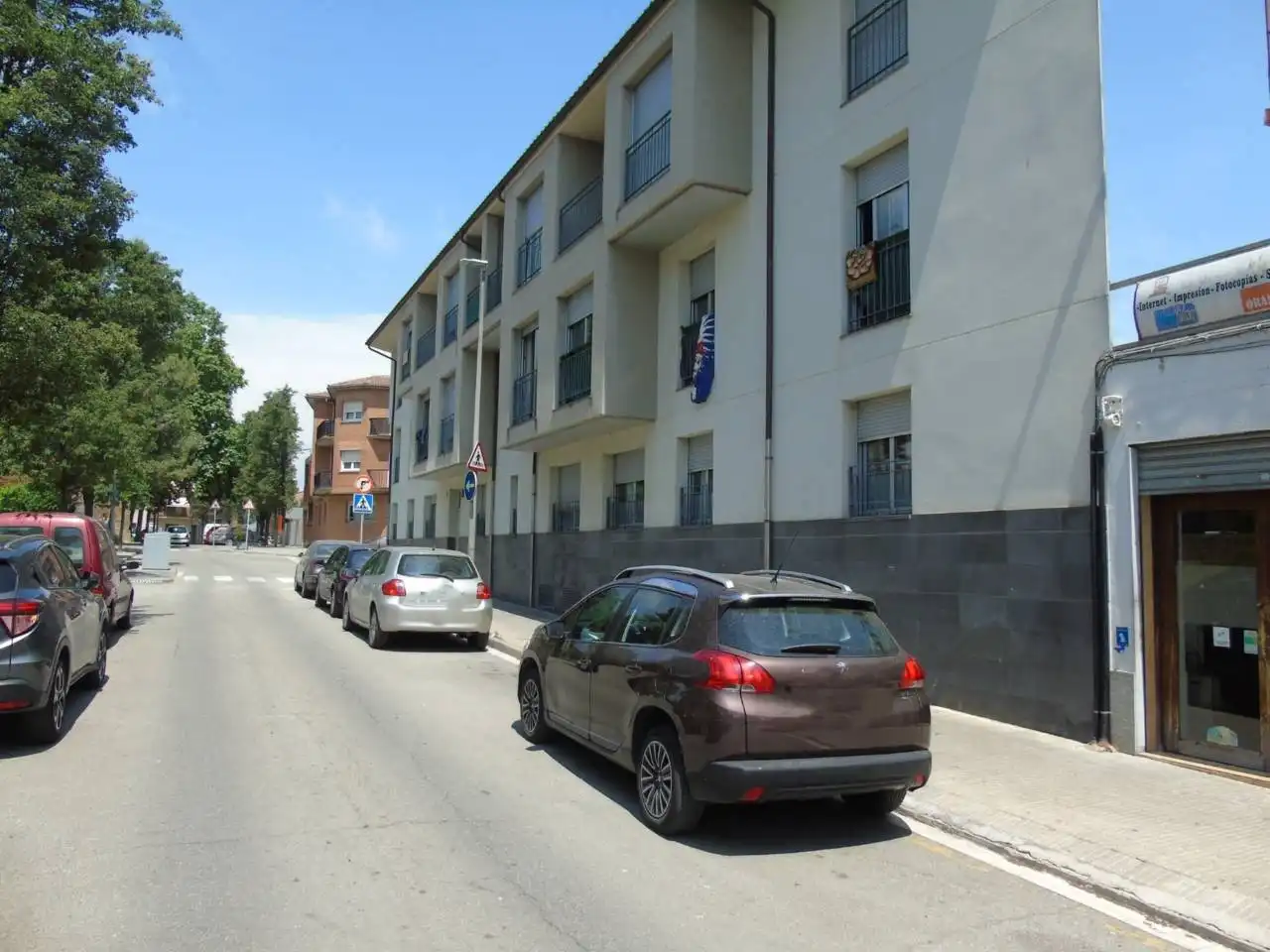Außenansicht von Maisonette zum Verkauf in Manlleu mit Terrasse