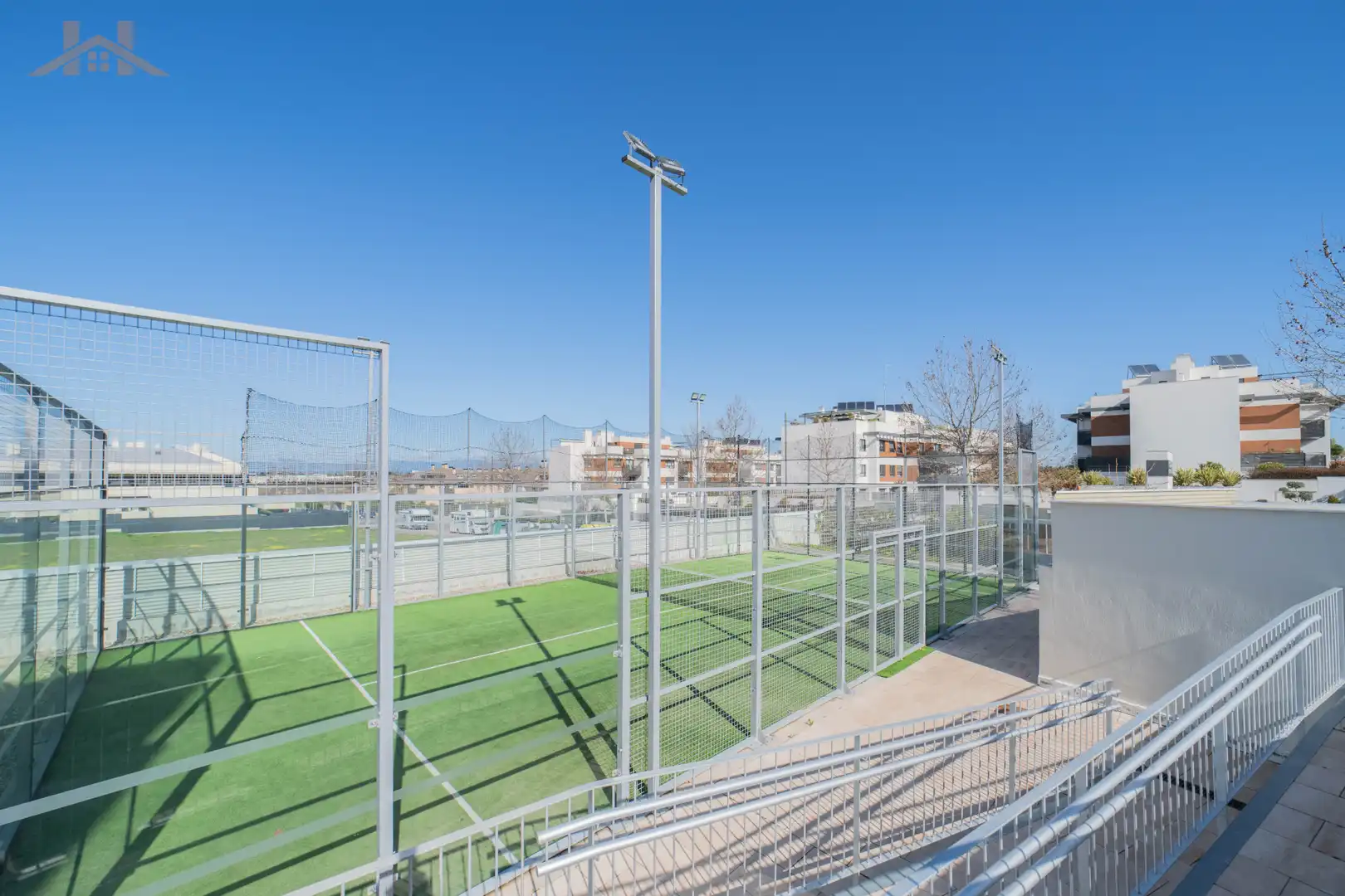 Vista exterior de Piso en venta en Boadilla del Monte con Aire acondicionado, Calefacción y Jardín privado