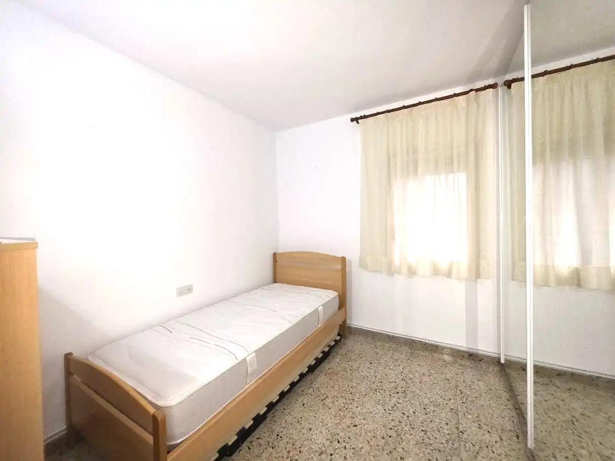 Dormitori de Pis en venda en Castellar del Vallès amb Calefacció, Parquet i Forn