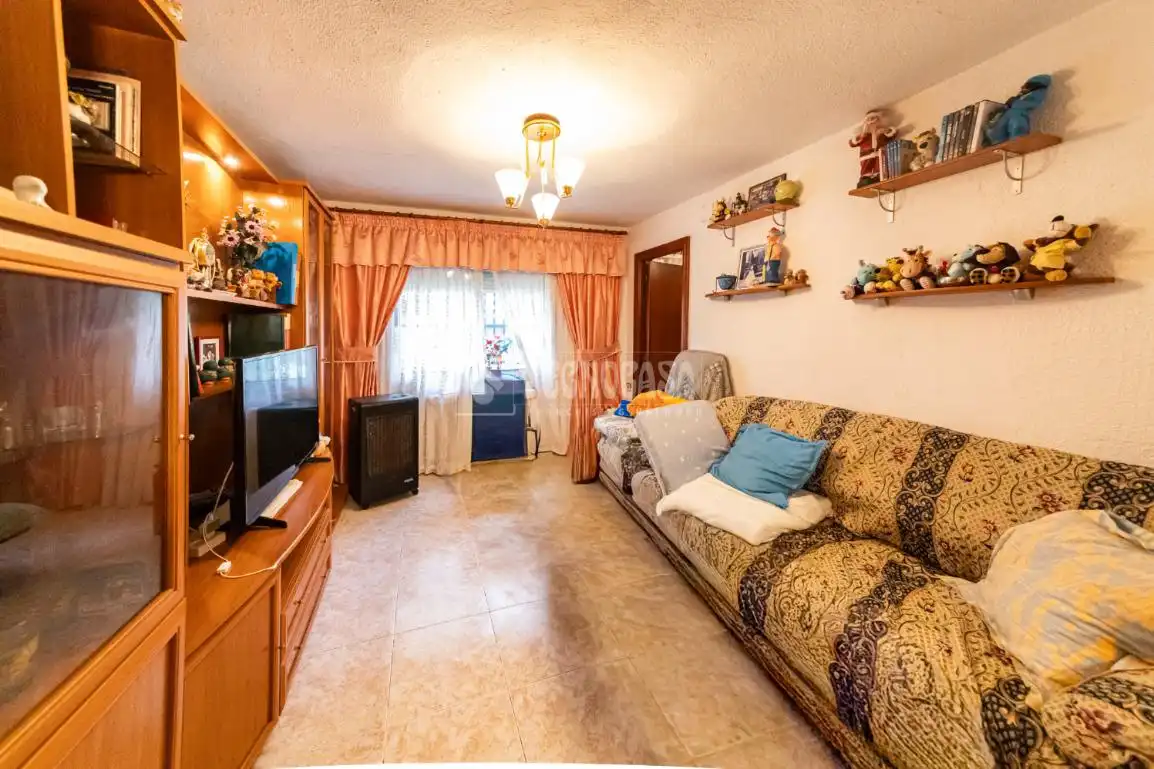 Sala de estar de Finca rústica en venta en Cubelles con Calefacción, Jardín privado y Terraza