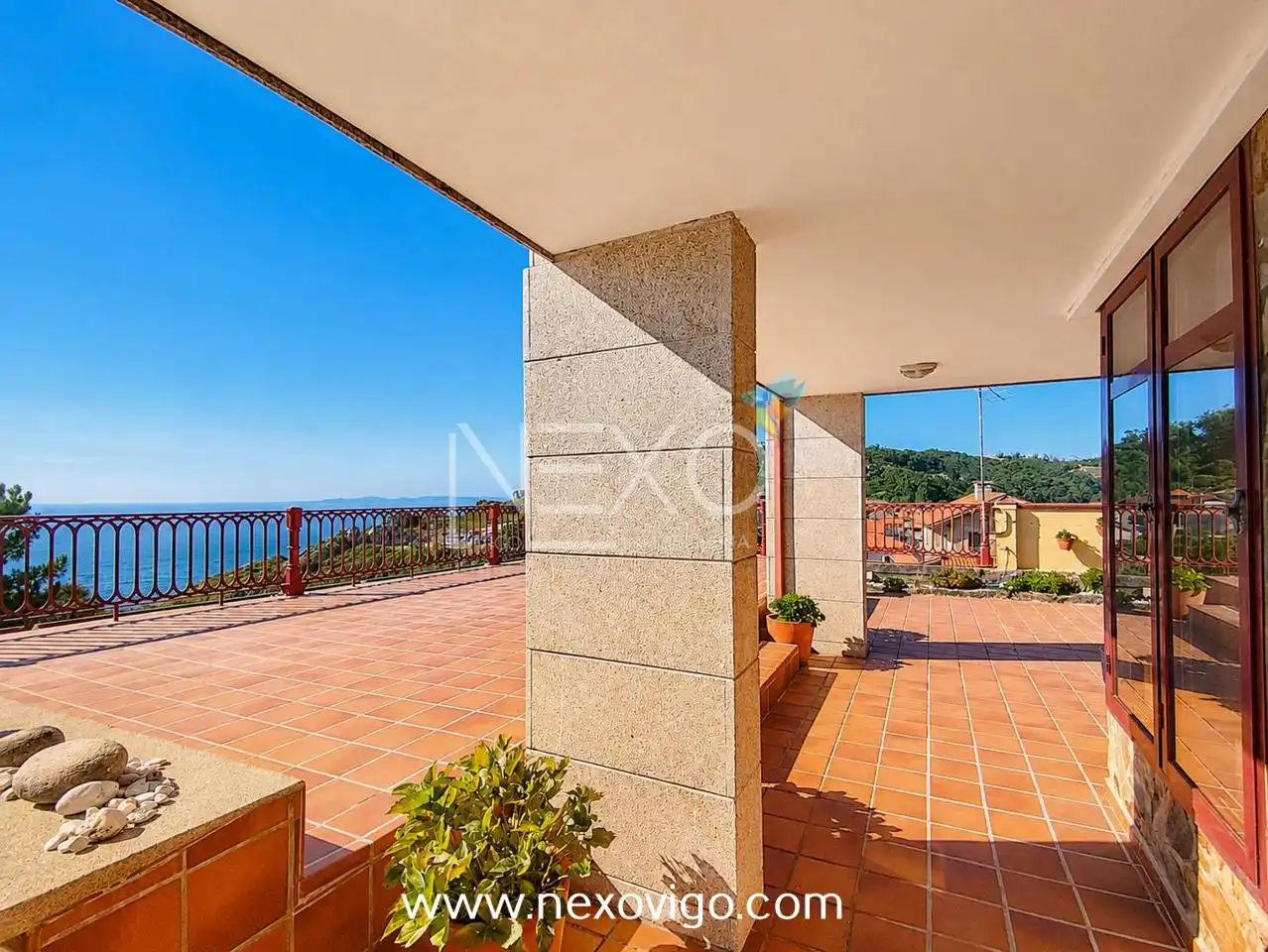 Terrasse von Haus oder Chalet zum Verkauf in Cangas  mit Heizung, Privatgarten und Terrasse