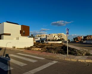 Vista exterior de Residencial en venda en Roquetas de Mar