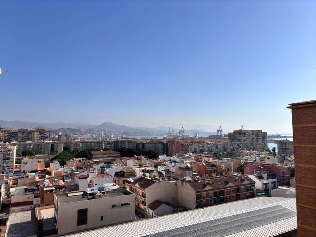 Piso en Venta en Calle PRINCESA en Parque Ayala - Jardín de la Abadía - Huelín