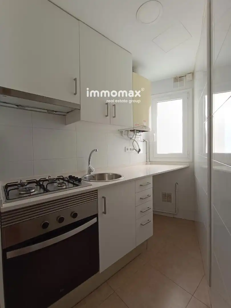 Cocina de Piso de alquiler en Esplugues de Llobregat con Calefacción y Terraza