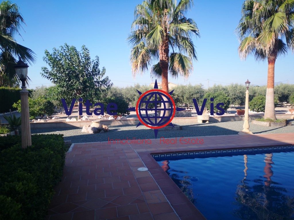 Piscina de Casa o xalet en venda en Lorca