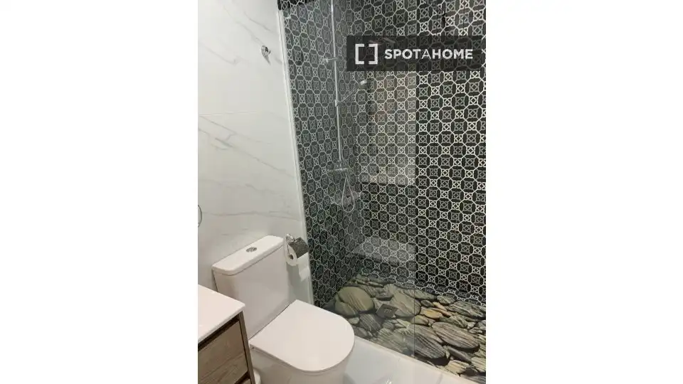 Bathroom of Flat for rent in Sagunto / Sagunt  with Air Conditioner, Heating and Furnished