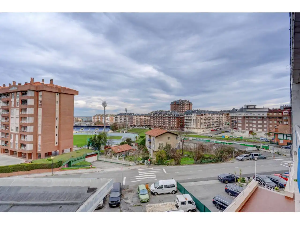 Exterior view of Flat for rent in Castro-Urdiales  with Heating and Terrace
