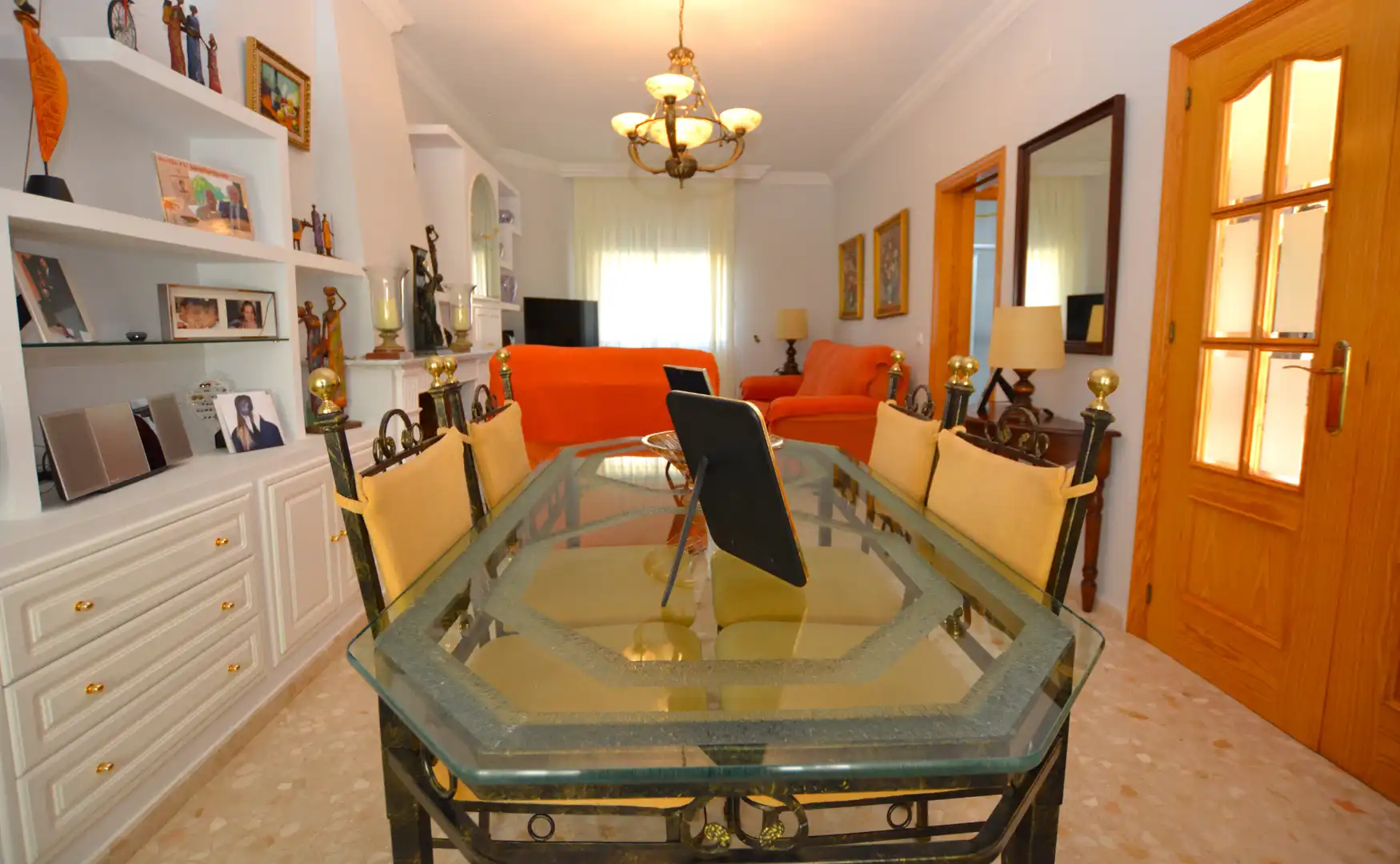 Comedor de Casa o chalet en venta en Valencina de la Concepción con Calefacción, Jardín privado y Trastero