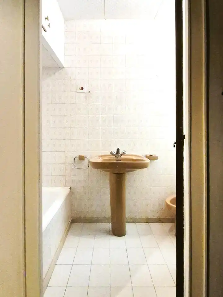 Baño de Piso en venta en Terrassa con Calefacción y Balcón